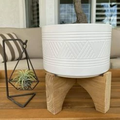 Flora Bunda 7 in. Matte White Mountain Ceramic Pot on Wood Stand Mid-Century Planter 8 Flora Bunda 7 in. Matte White Mountain Ceramic Pot on Wood Stand Mid-Century Planter -US Flora Bunda Sales 2022 matte white flora bunda plant pots ct871e mtwh 4f 1000
